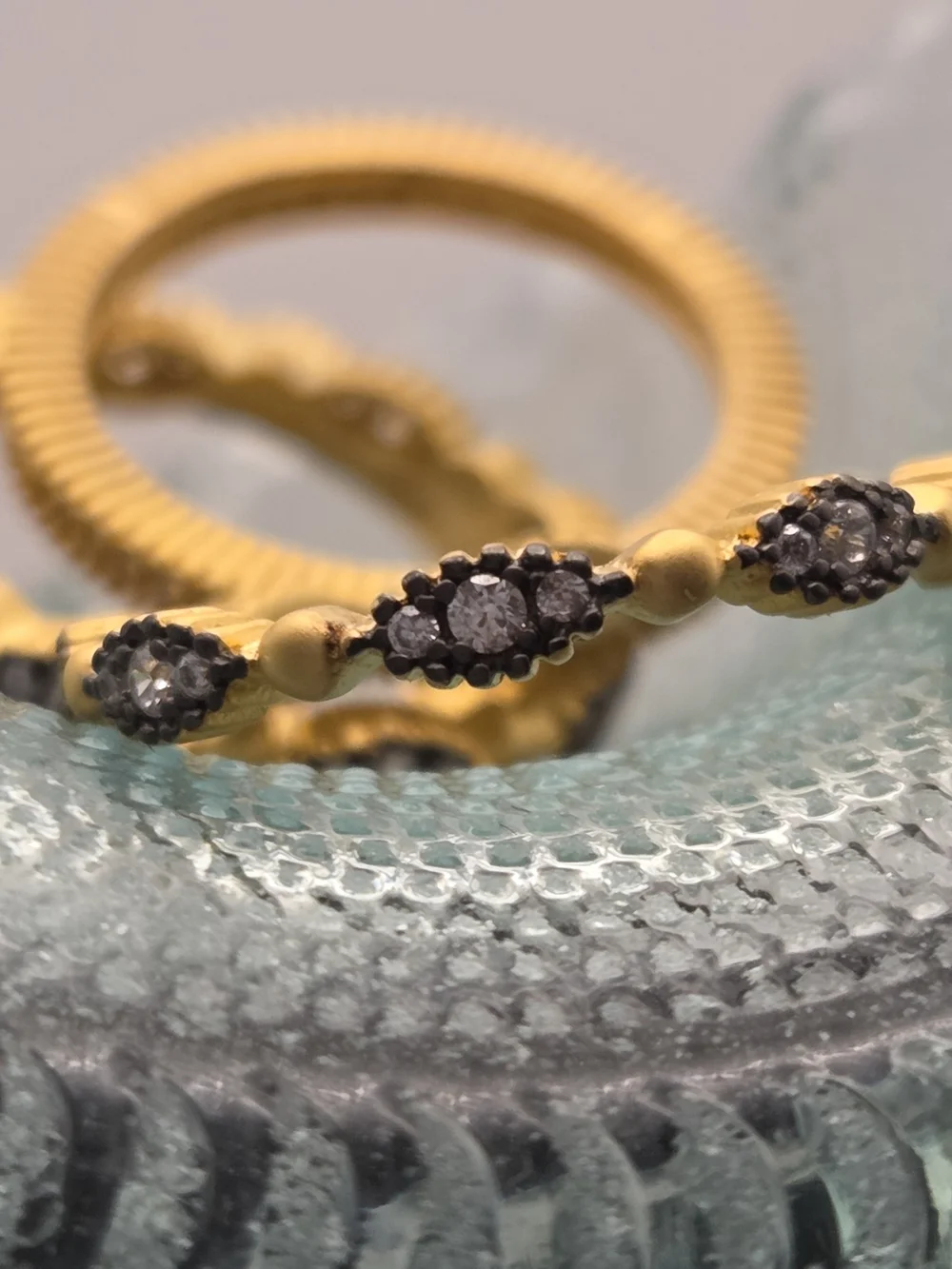 Frieda Rothman 5 Ring Stack. Gold -Tone Multi-Band Crystal Accent Women's Ring